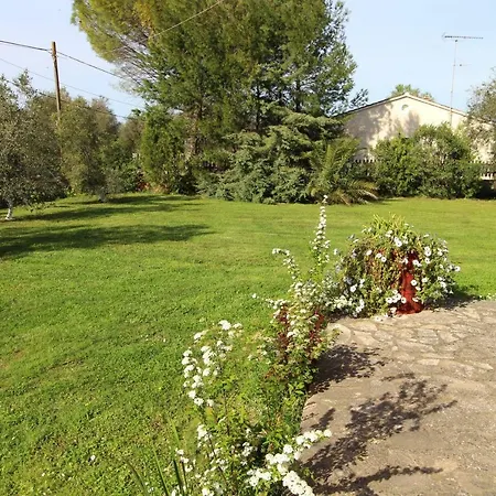 Karoubis House Semesterbostad Kavallouri