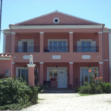 Karoubis House Casa vacanze